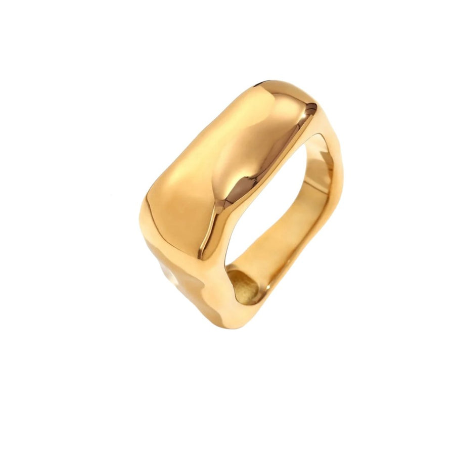 A chunky ring that is really comfortable to wear. Made from recycled gold or silver. Available in three sizes.