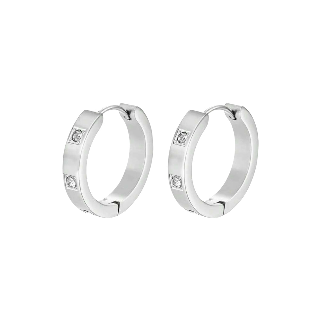 Sustainable gold and silver hoop earrings with sparkle. 



Créoles durables avec éclat en argent ou en or.